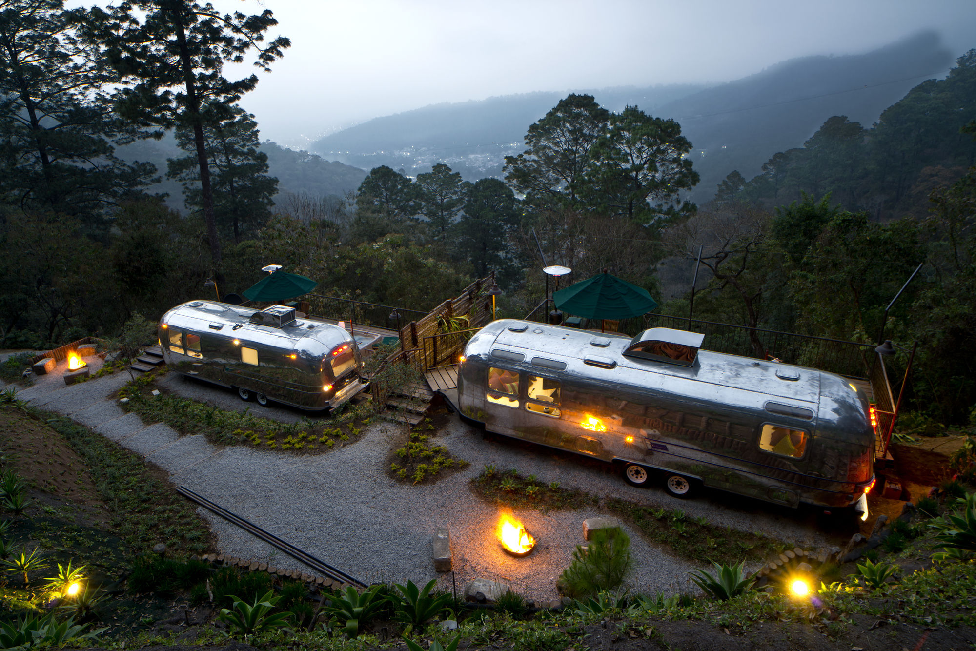 โรงแรมมูเซโอ กาซา ซานโต โดมิงโก Antigua ภายนอก รูปภาพ Airstream at the Pulu Resort, Kerala, India