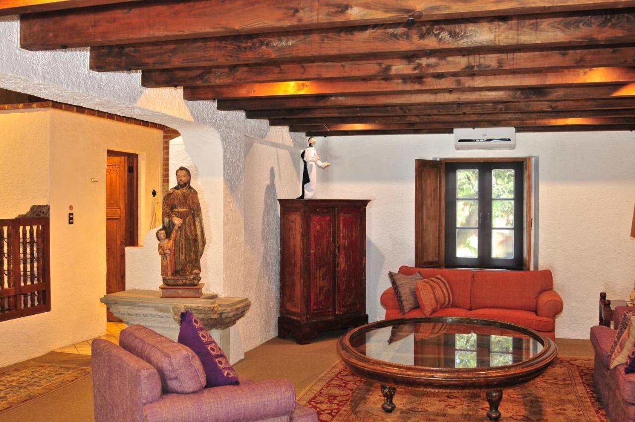 โรงแรมมูเซโอ กาซา ซานโต โดมิงโก Antigua ภายนอก รูปภาพ Interior of the house